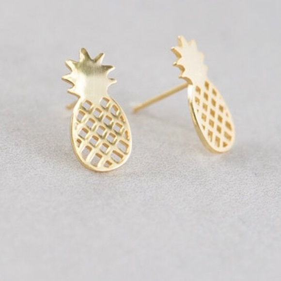Dainty Gold Pineapple Stud Earrings - Picture 4 of 4
